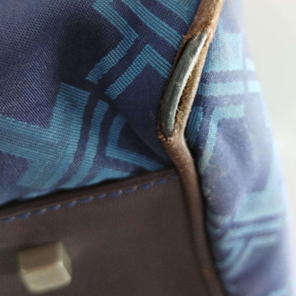 Tumi Voyager‎ Blue Logo Duffle  Bag - Picture 12 of 16
